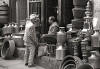 Nepal: Pot shop